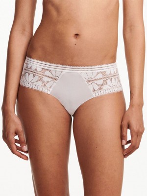 White Women Chantelle Sofie Lace Hipster Panty | MGO43100NV