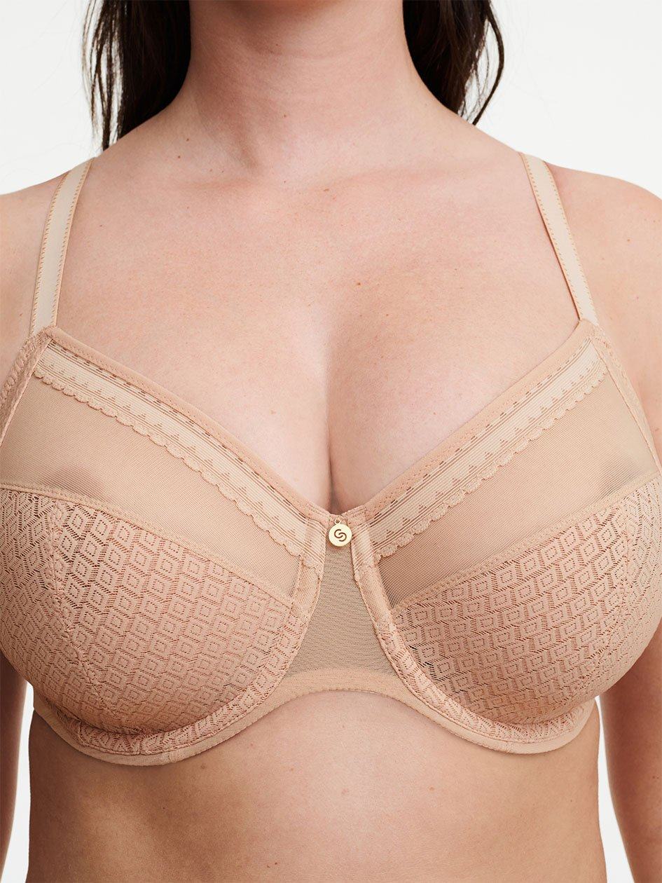 Beige Women Chantelle Lucie Lace Comfort Underwire Bras | HBI7584OA