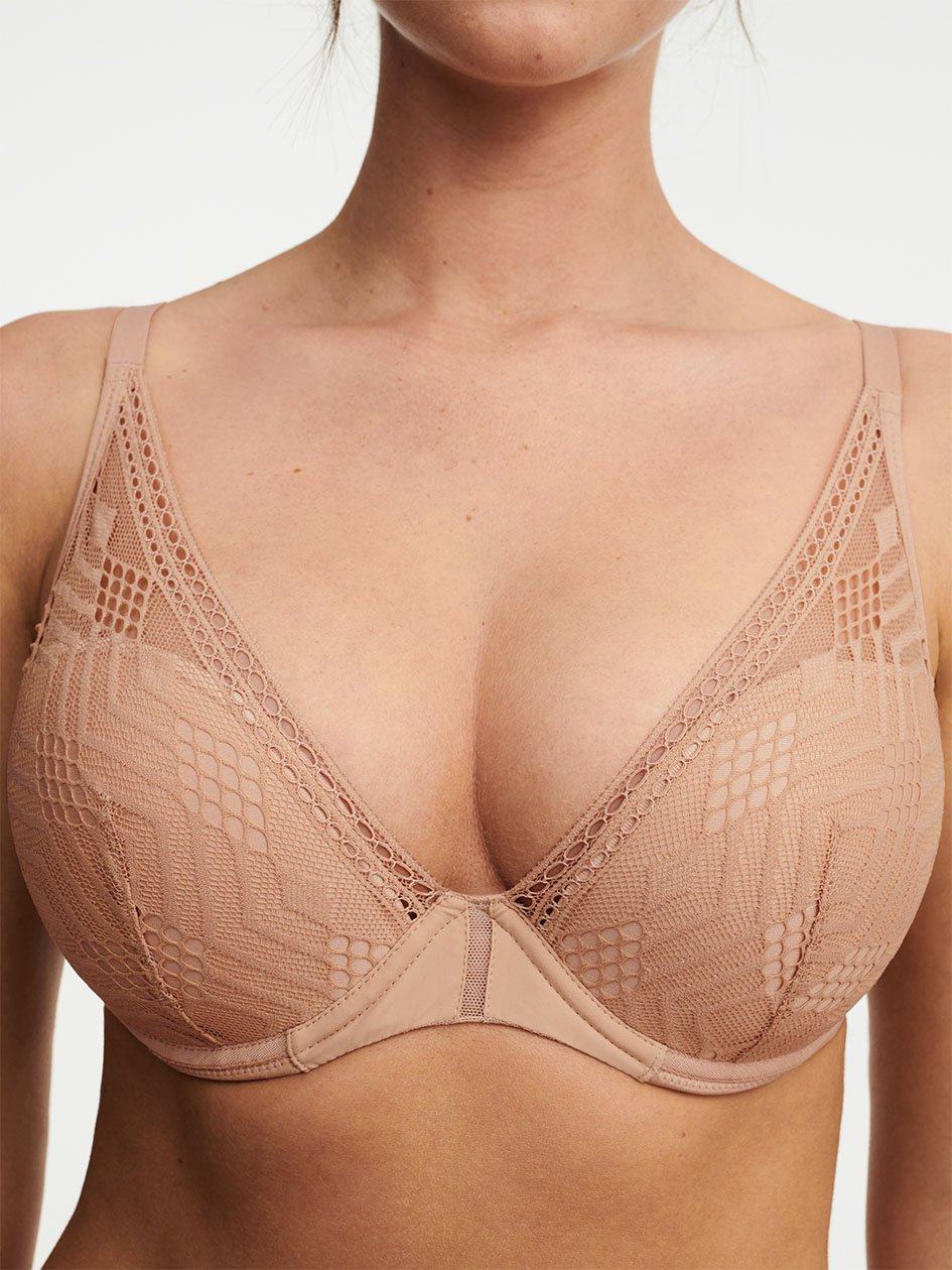 Beige Women Chantelle Ondine Lace Plunge Contour Bras | FCI3177RT