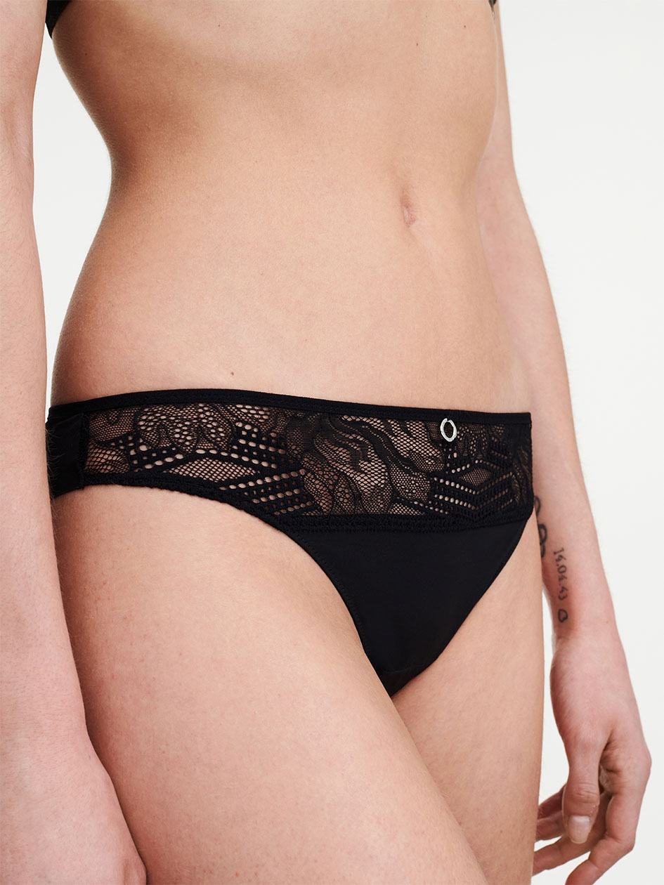 Black Women Chantelle Naya Lace Thong Panty | IWK9342WO