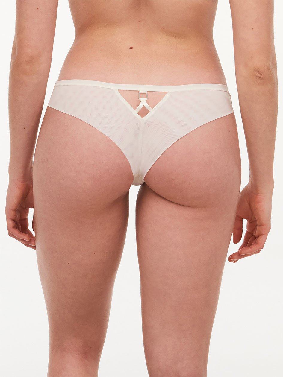 White Women Chantelle New Romance Thong Panty | UTB7788XS